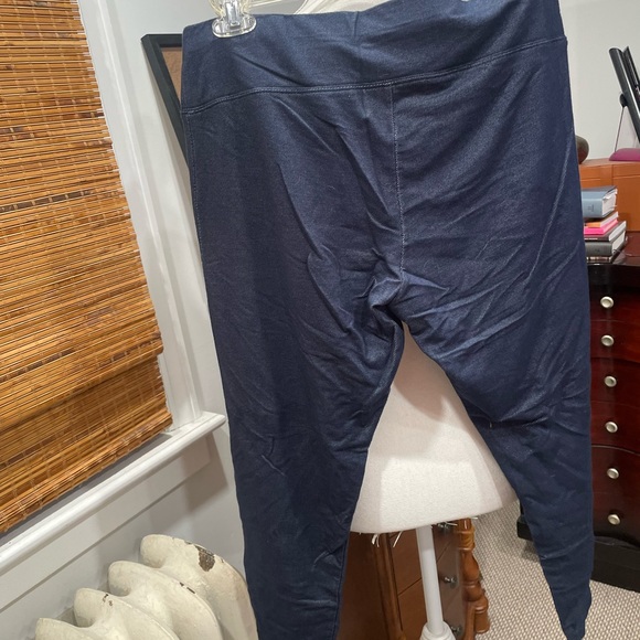 NYC DENIM LEGGINGS - Picture 2 of 4